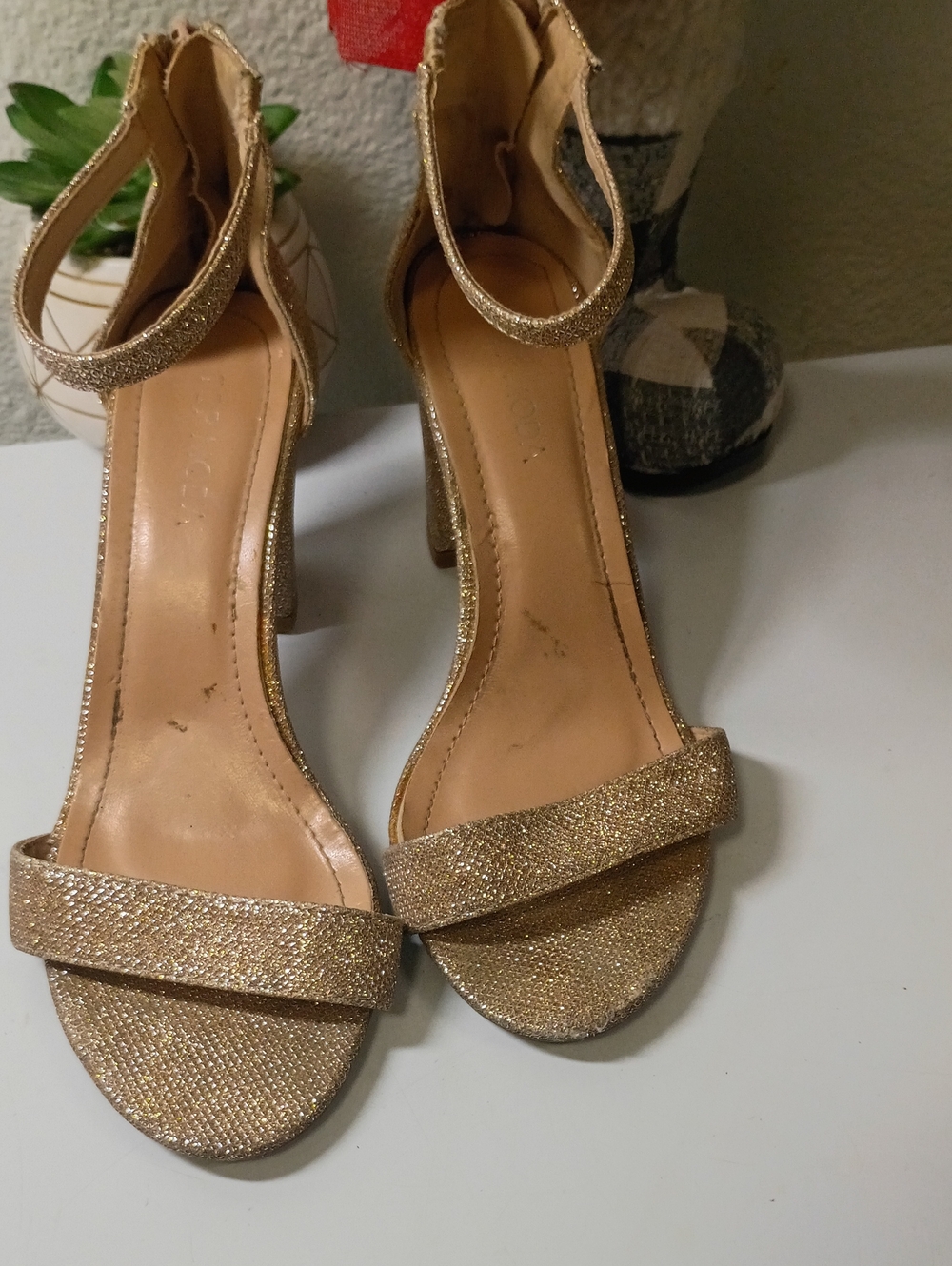 TOP Moda Gold Glitter Ankle-Strap High Heels